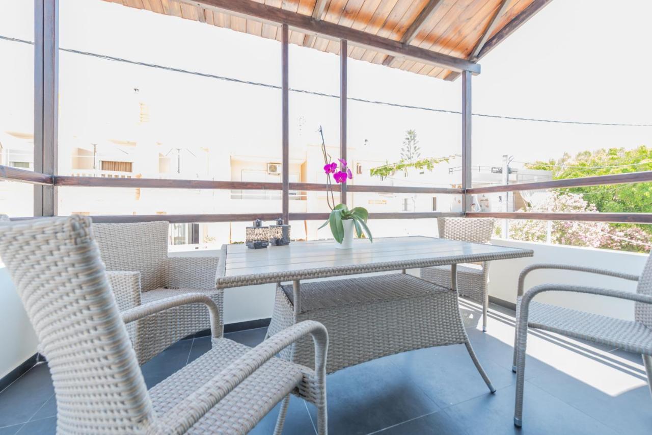 Rotunda Suites Kalamaki  Luaran gambar