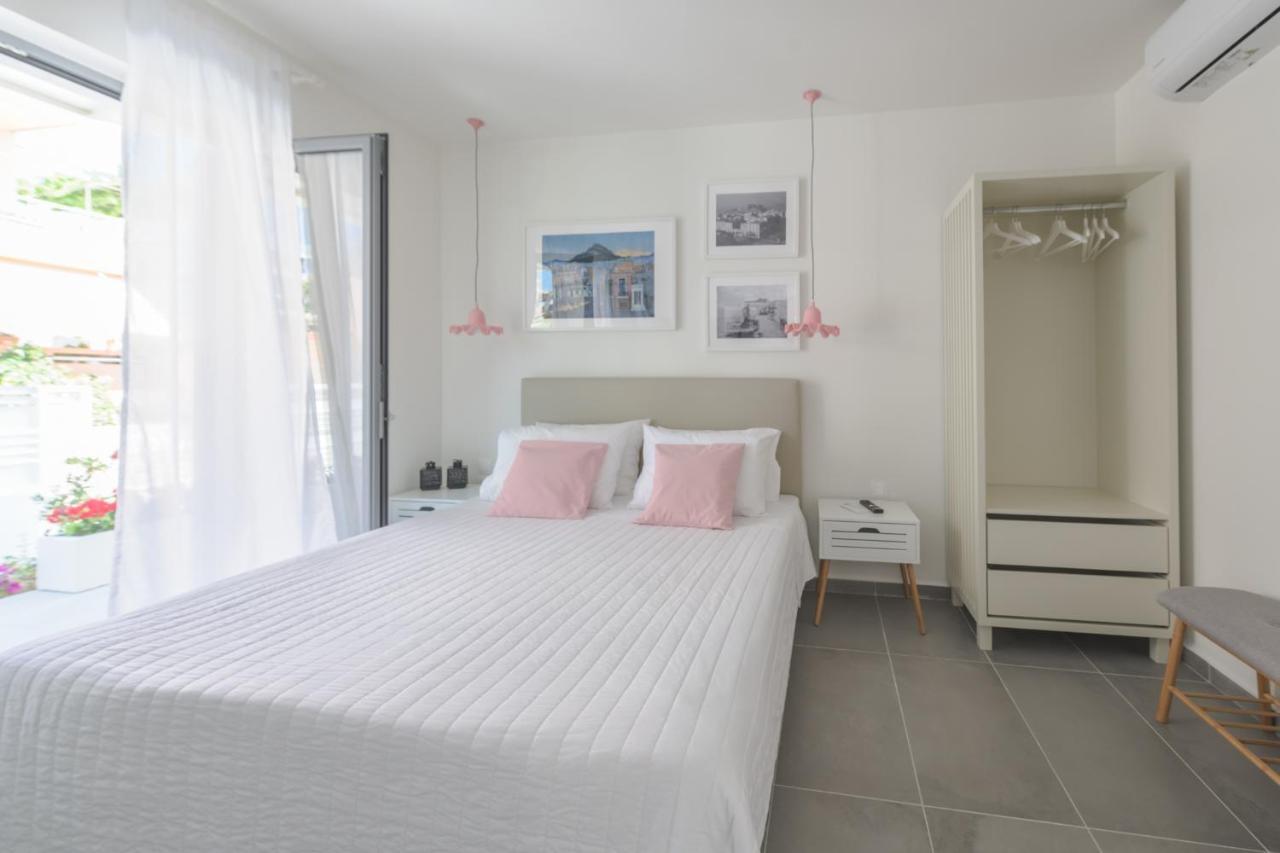 Rotunda Suites Kalamaki  Luaran gambar
